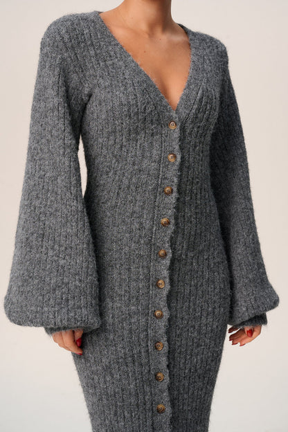 Women v neck maxi dress, detail