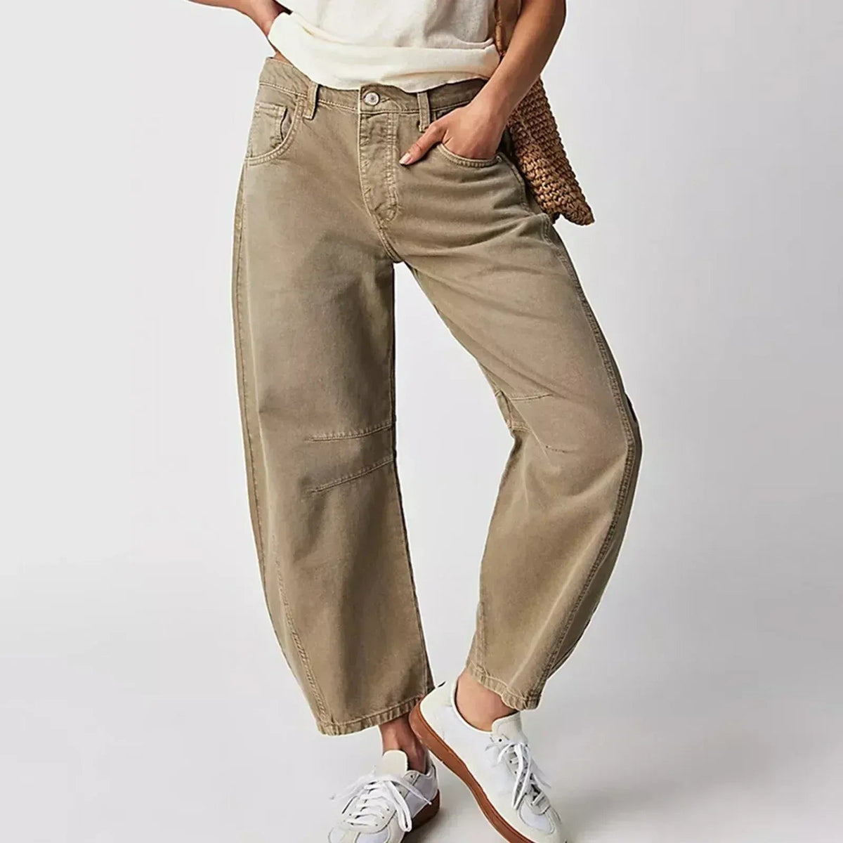 Reign Relaxed Barrel Jeans in Beige