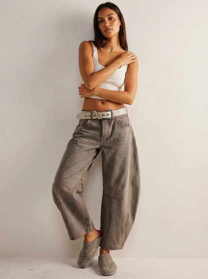 Reign Relaxed Barrel Jeans in Beige