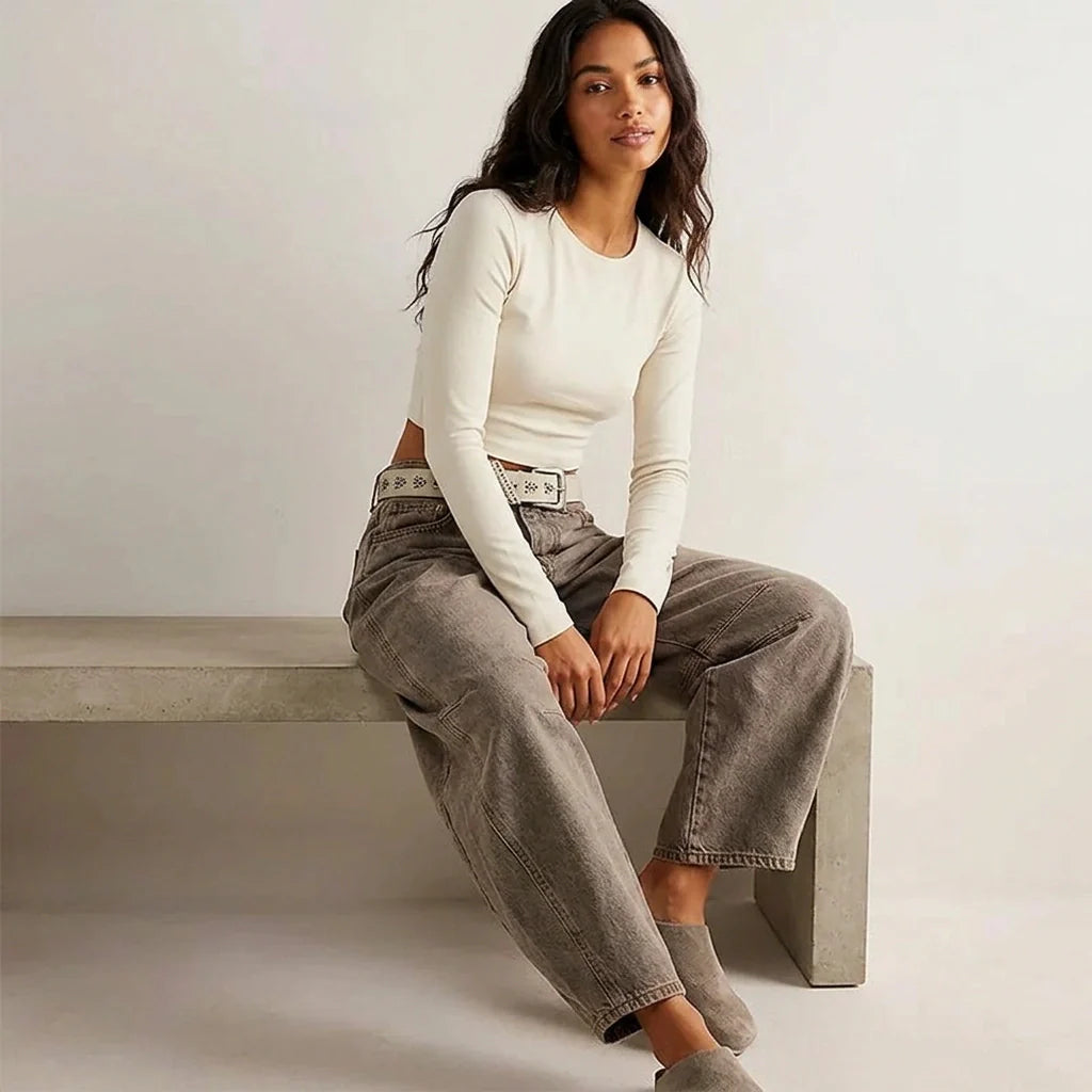 Reign Relaxed Barrel Jeans in Beige