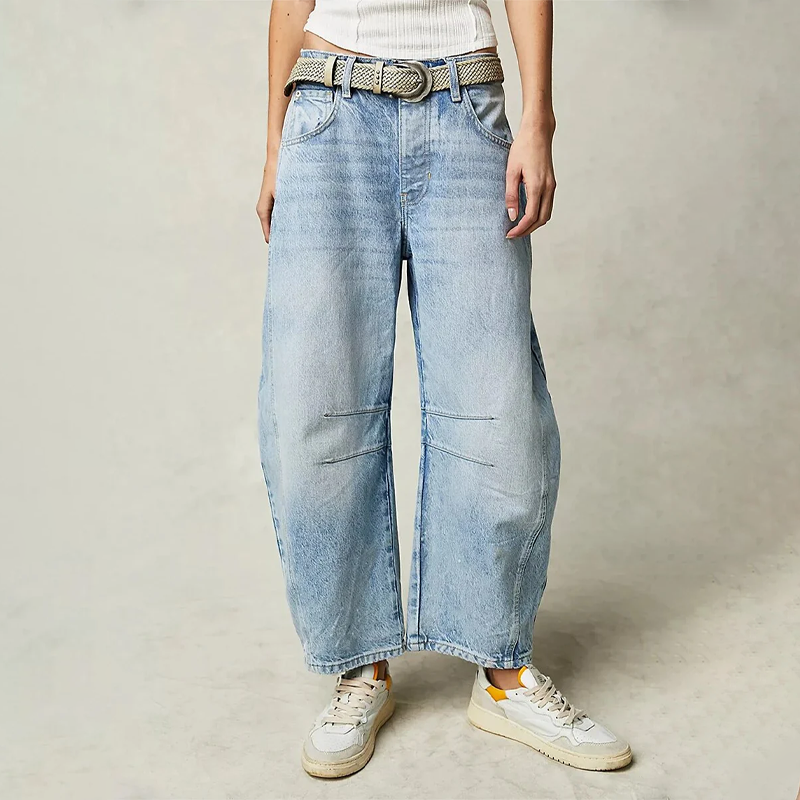 Reign Relaxed Barrel Jeans in Beige