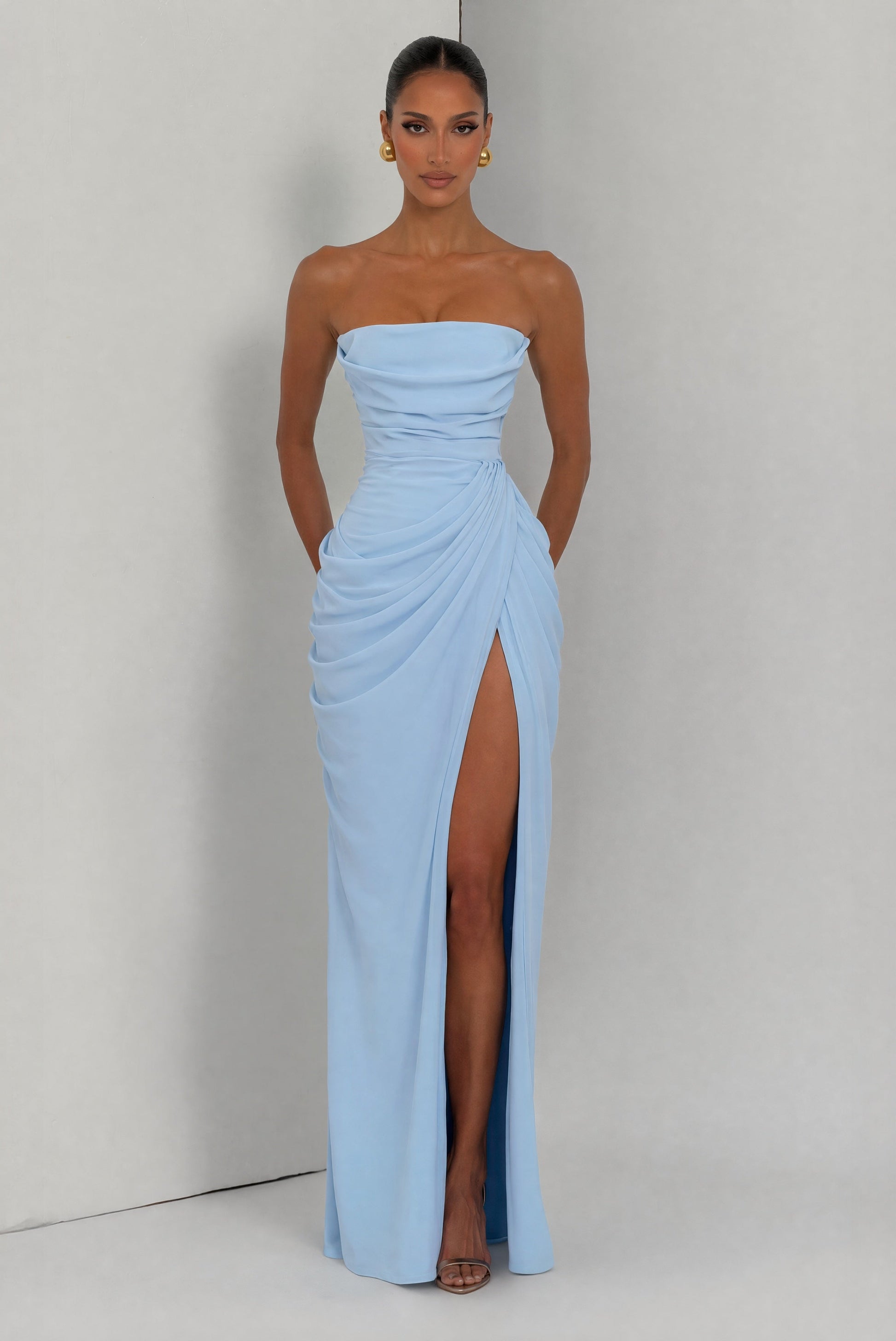 Women strapless maxi dress, detail close-up