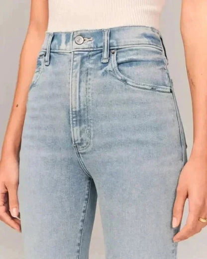 Sylvie High Waisted Jeans in Light Blue