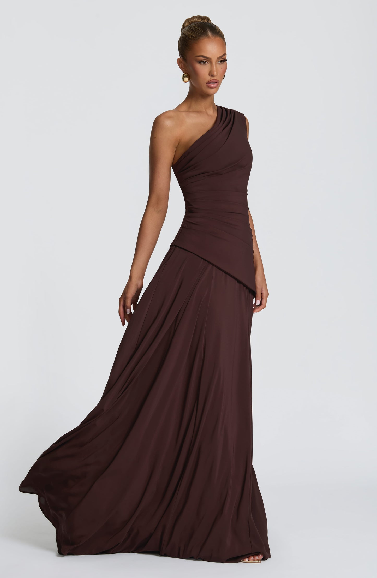 Women one shoulder maxi dress, detail close-up