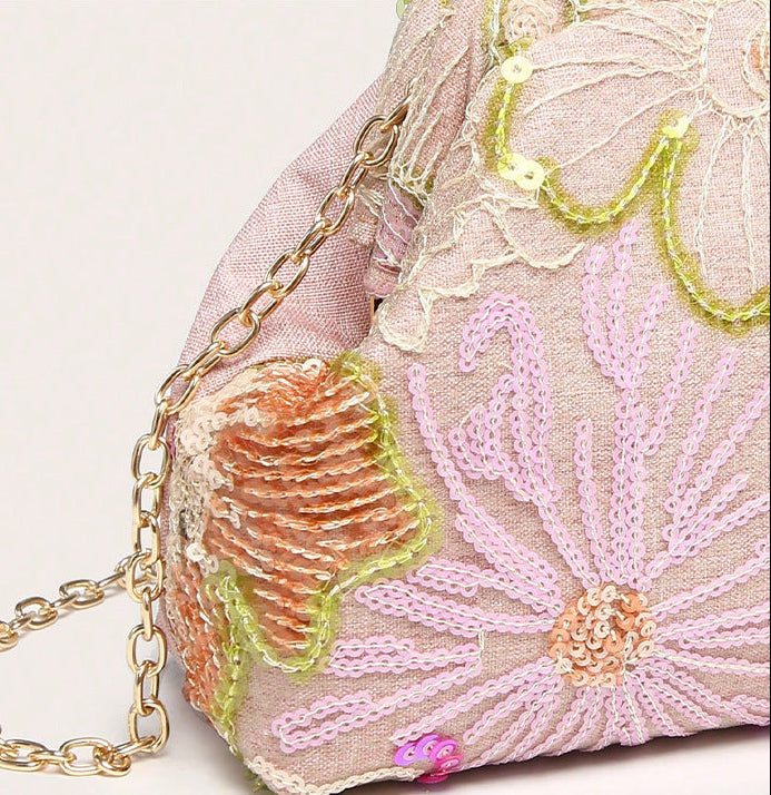 Wanda Embroidered Sequin Clutch in Pink