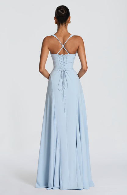 Women sweetheart maxi dress, detail close-up