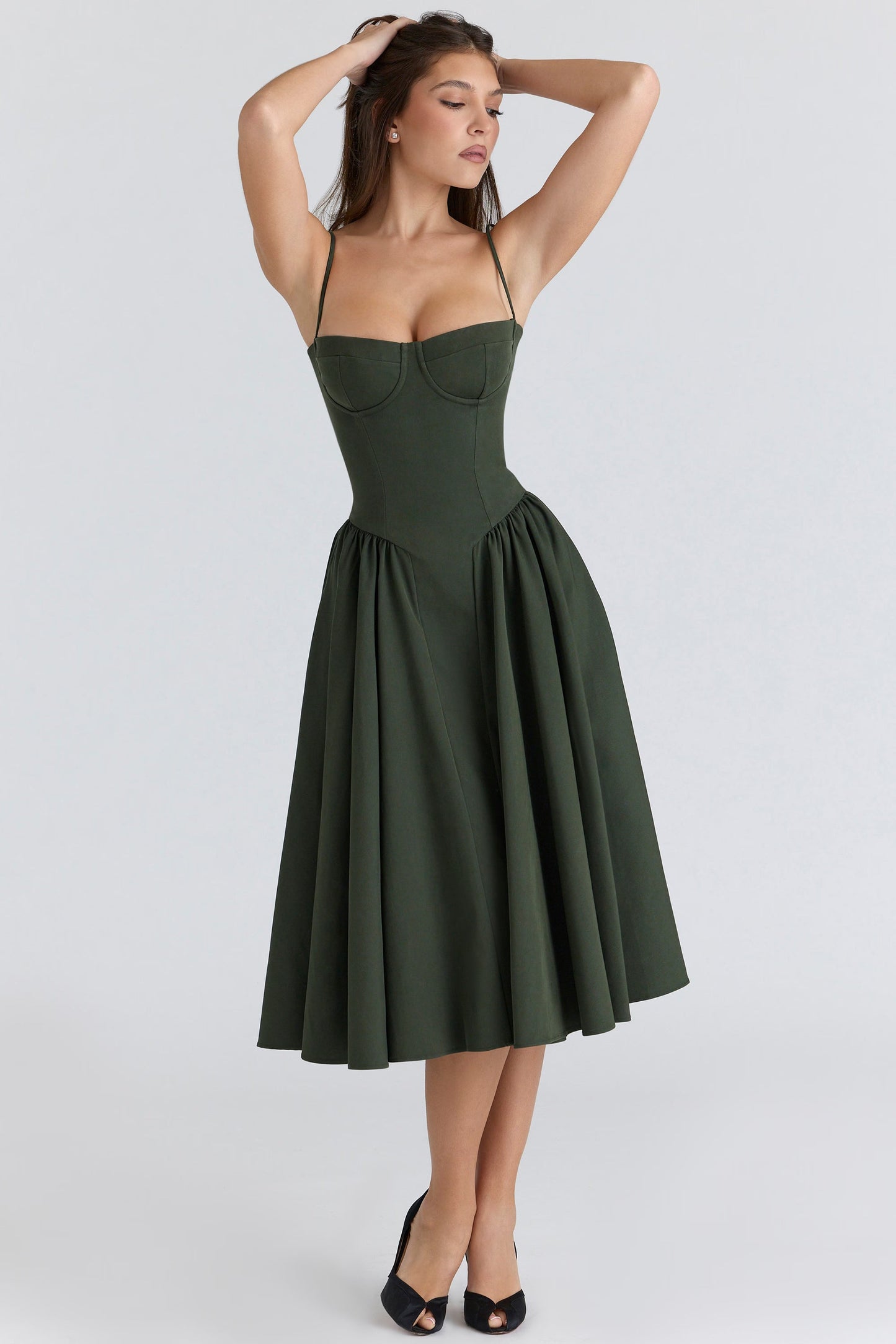 Women emerald green sweetheart midi dress, side view
