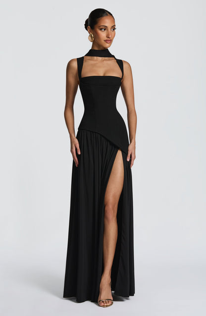 Women square neck maxi dress, detail close-up